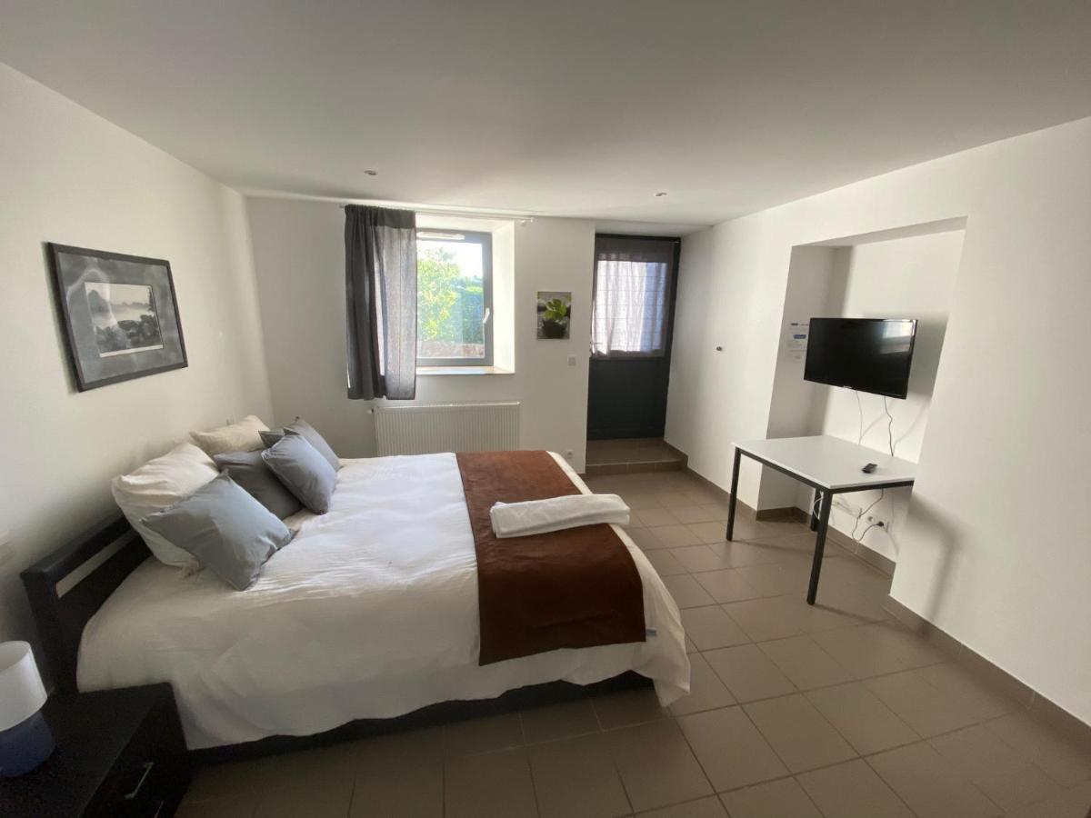 Auberge De Thelis מראה חיצוני תמונה